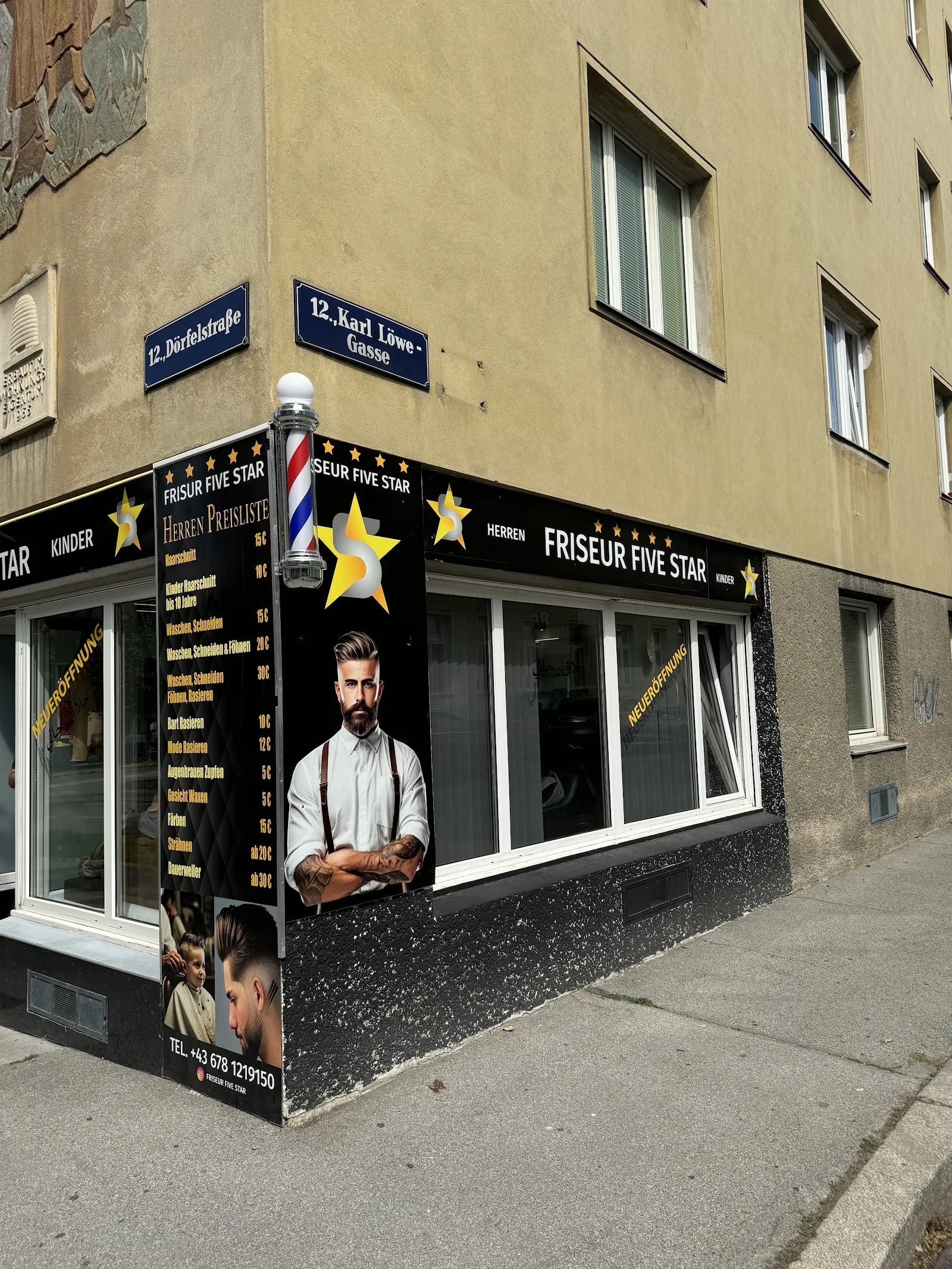 Blick in den Salon